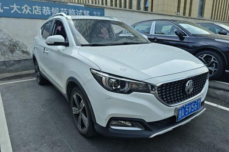 Used MG ZS 2018 1.5L Automatic Luxury Edition China V Standard Front Right 45 Deg