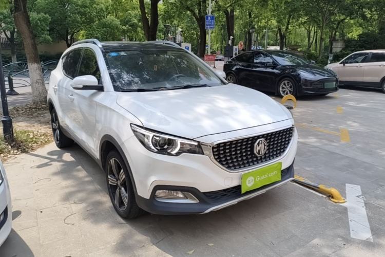 Used MG ZS 2018 1.5L Manual Elite Edition China V standard Front Right 45 Deg