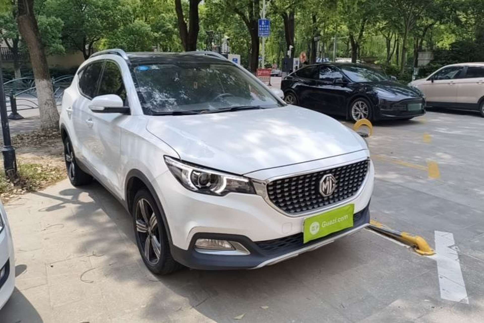 Used MG ZS 2018 1.5L Manual Elite Edition China V standard Front Right 45 Deg