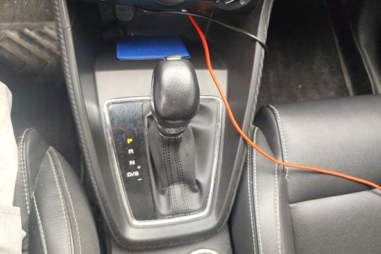 Used MG ZS 2018 1.5L Automatic Luxury Edition China V Standard Gear Lever