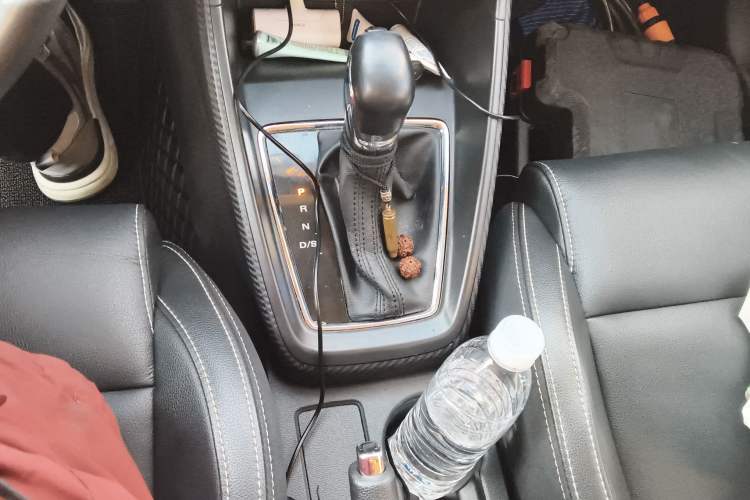 Used MG ZS 2018 1.5L Automatic Luxury Edition China V Standard Gear Lever