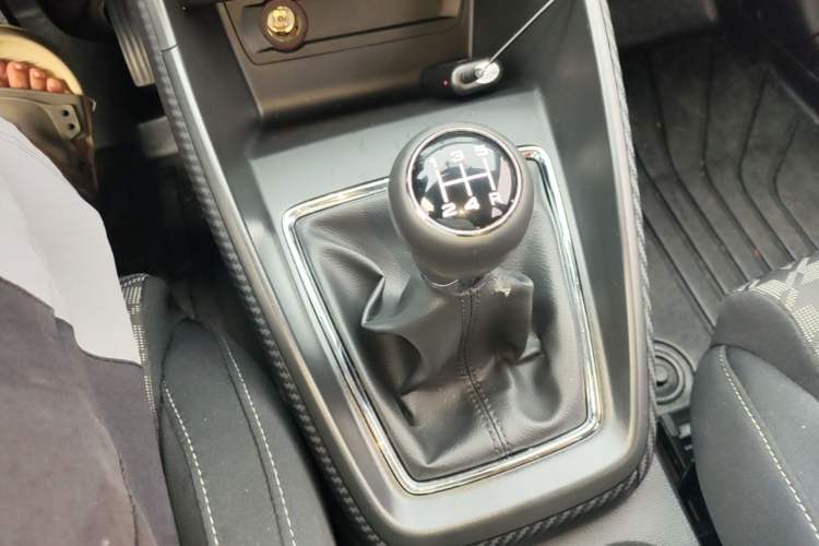 Used MG ZS 2018 1.5L Manual Fashion Edition China V-standard Gear Lever