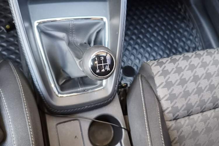 Used MG ZS 2018 1.5L Manual Comfort Edition China V Standard Gear Lever