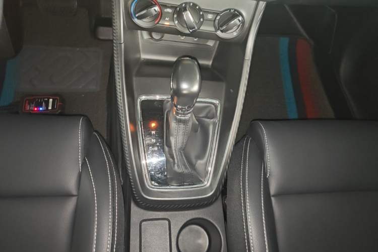 Used MG ZS 2018 1.5L Automatic Luxury Edition China V Standard Gear Lever