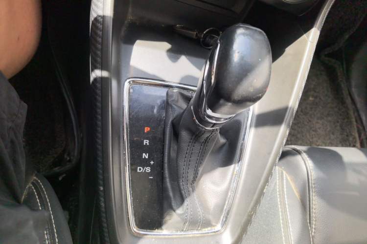 Used MG ZS 2018 1.5L Automatic Luxury Edition China V Standard Gear Lever