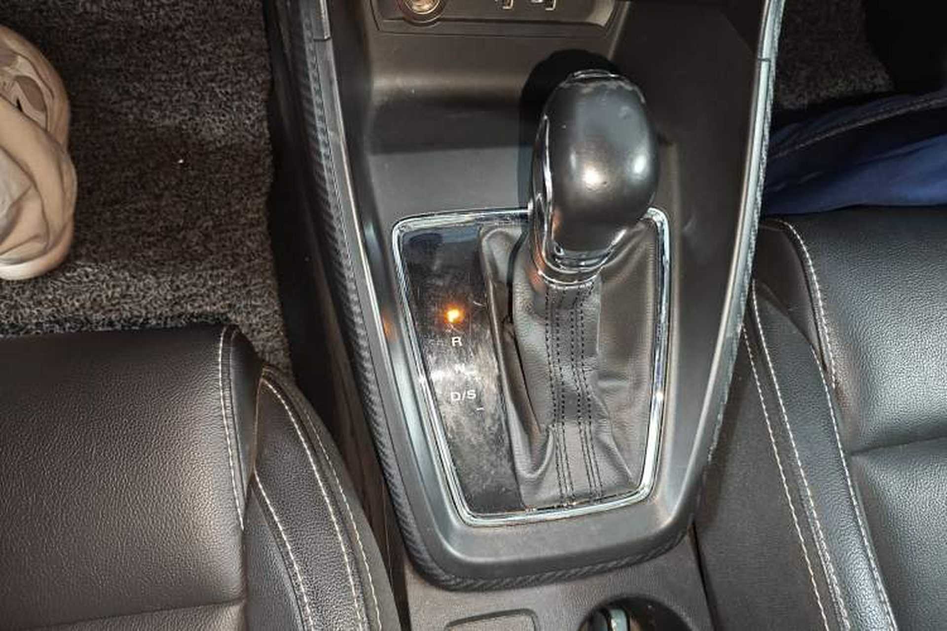Used MG ZS 2018 1.5L Automatic Luxury Edition China V Standard Gear Lever
