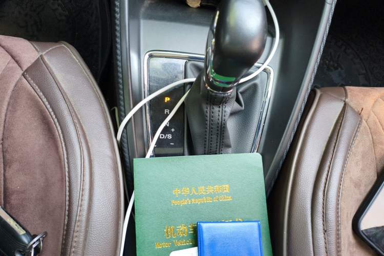 Used MG ZS 2018 1.5L Automatic Luxury Edition China V Standard Gear Lever