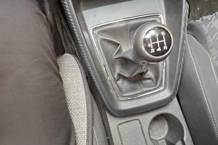 Used MG ZS 2018 1.5L Manual Comfort Edition China V Standard Gear Lever