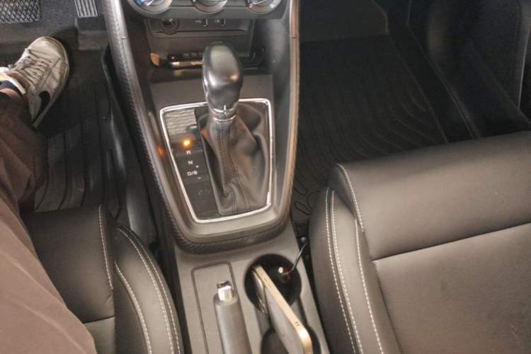 Used MG ZS 2018 1.5L Automatic Luxury Edition China V Standard Gear Lever
