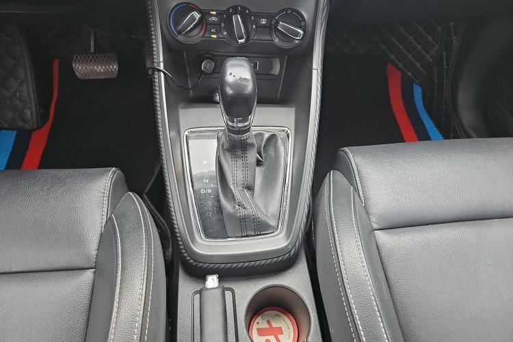 Used MG ZS 2018 1.5L Automatic Luxury Edition China V Standard Gear Lever