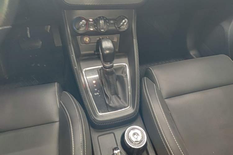 Used MG ZS 2018 1.5L Automatic Luxury Edition China V Standard Gear Lever