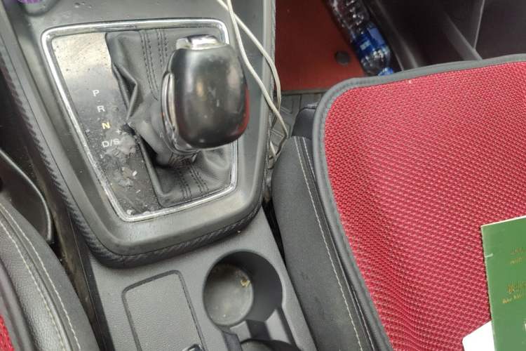 Used MG ZS 2018 1.5L Automatic Luxury Edition China V Standard Gear Lever