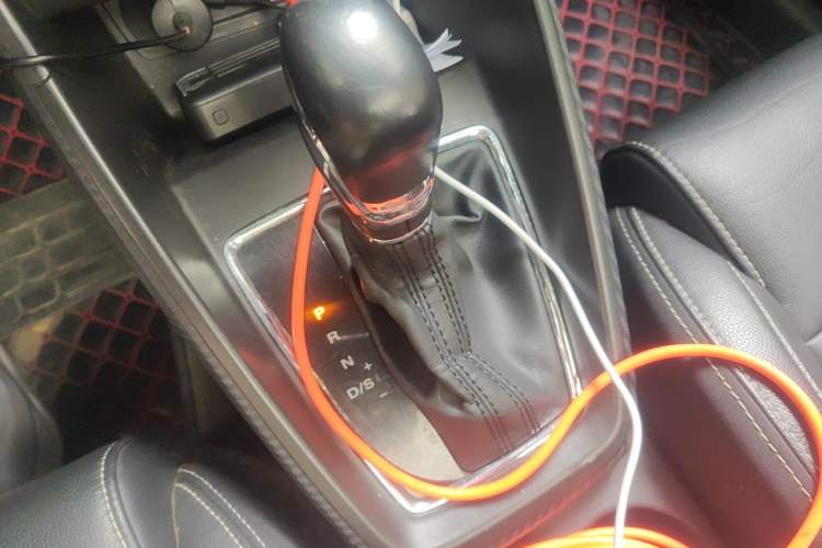 Used MG ZS 2018 1.5L Automatic Luxury Edition China V Standard Gear Lever