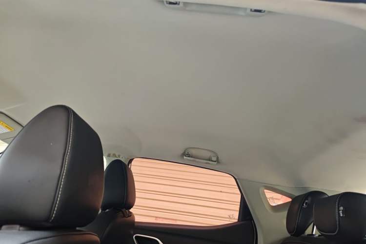 Used MG ZS 2018 1.5L Automatic Elite Edition China V Standard Headliner