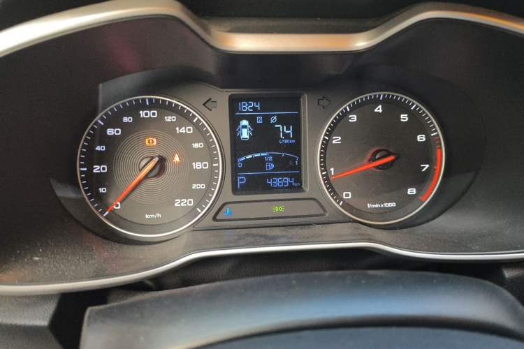 Used MG ZS 2018 1.5L Automatic Luxury Internet Edition China V Standard Instrument Cluster
