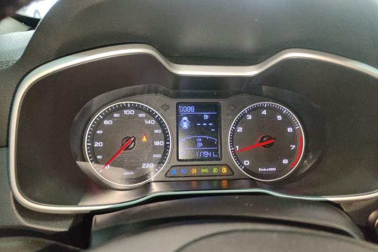 Used MG ZS 2018 1.5L Automatic Luxury Edition China V Standard Instrument Cluster