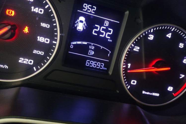 Used MG ZS 2018 1.5L Manual Comfort Edition China V Standard Instrument Cluster