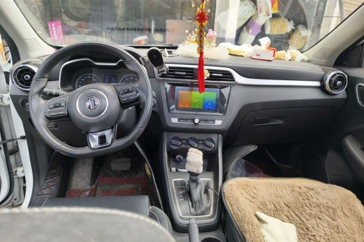 Used MG ZS 2018 1.5L Automatic Luxury Edition China V Standard Interior 2