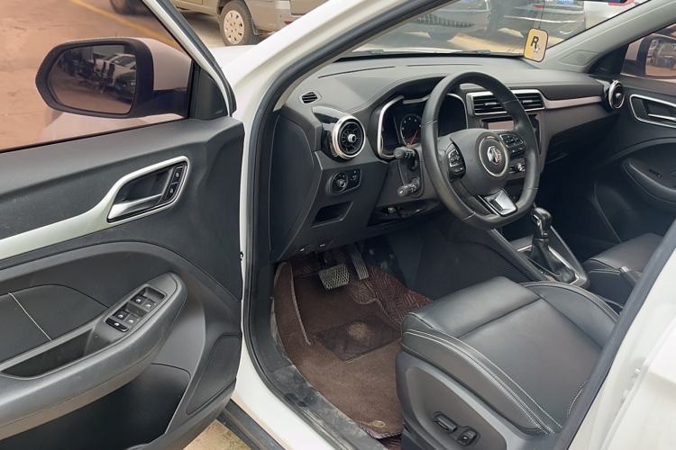 Used MG ZS 2018 1.5L Automatic Luxury Edition China V Standard Interior 2
