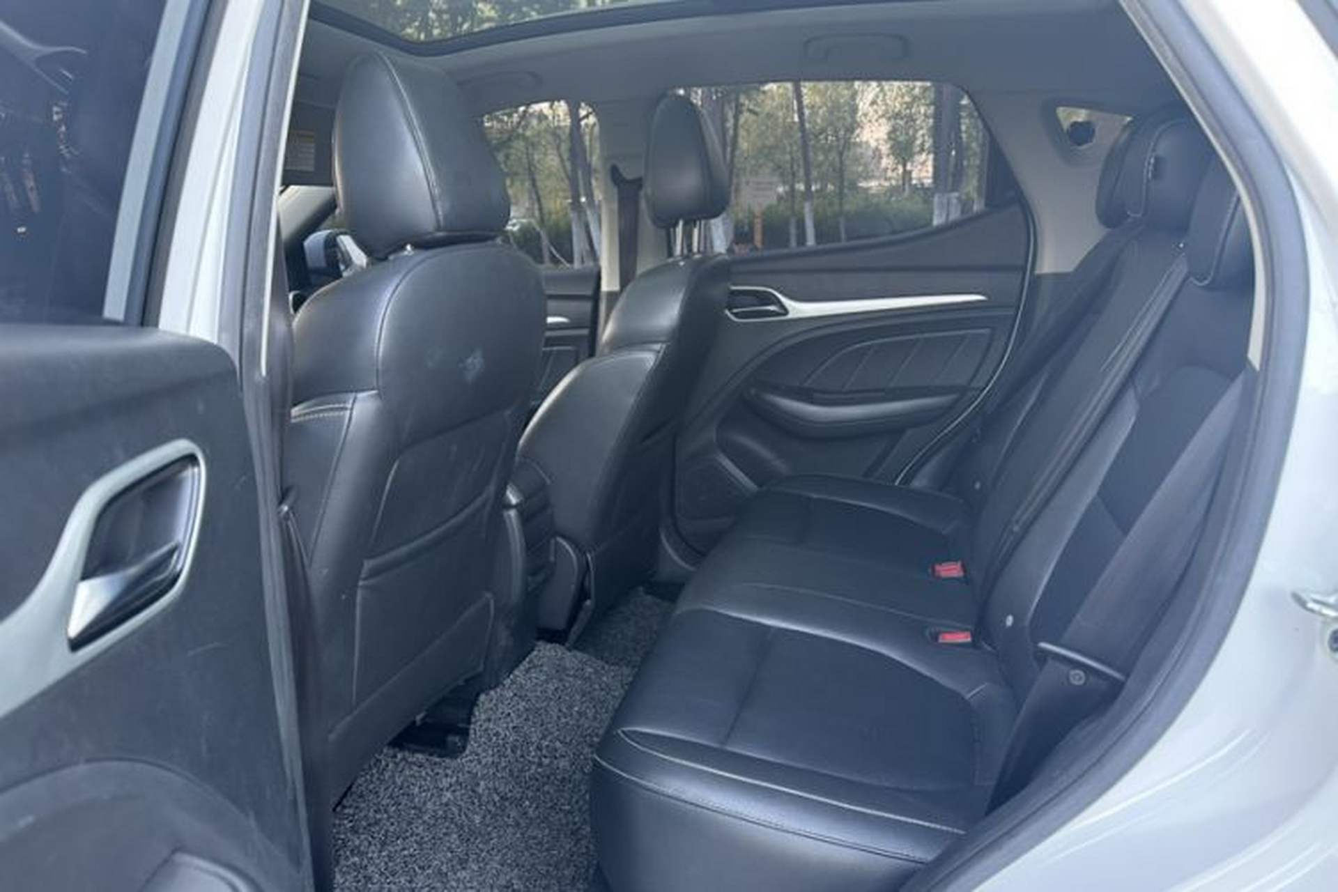 Used MG ZS 2018 1.5L Automatic Luxury Edition China V Standard Interior 2