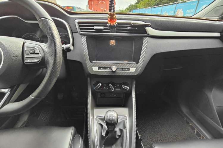Used MG ZS 2018 1.5L Manual Comfort Edition China V Standard Interior 3