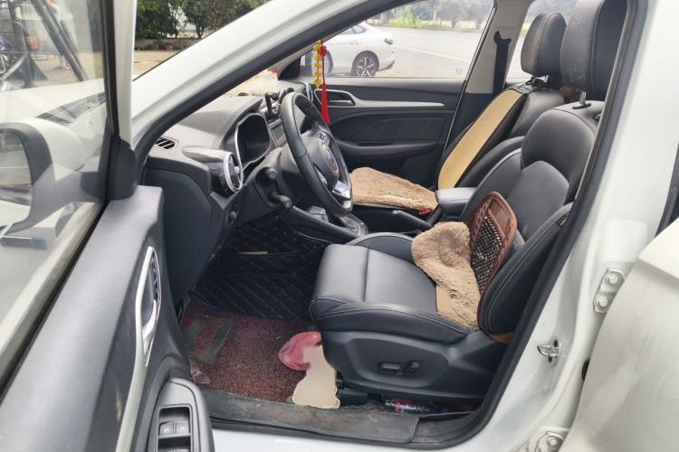 Used MG ZS 2018 1.5L Automatic Luxury Edition China V Standard Interior 3