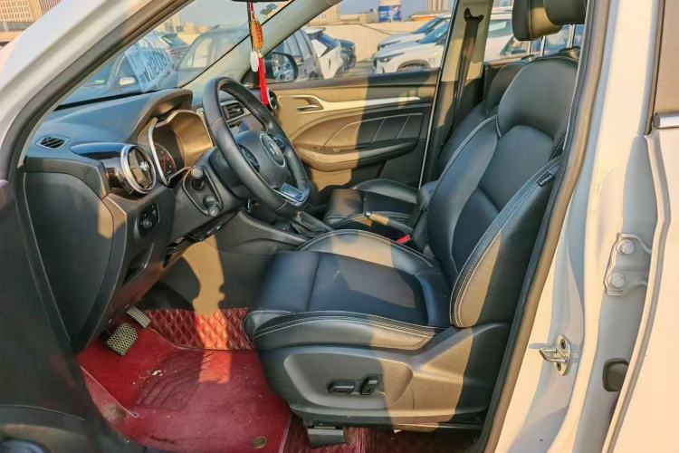 Used MG ZS 2018 1.5L Automatic Luxury Edition China V Standard Interior 3