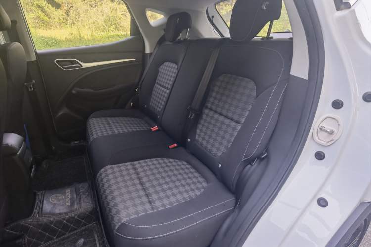 Used MG ZS 2018 1.5L Manual Comfort Edition China V Standard Interior 3