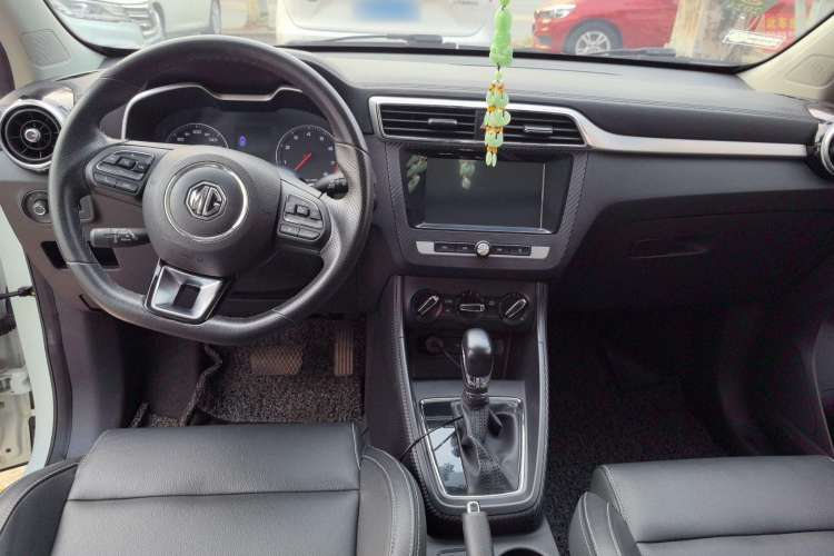 Used MG ZS 2018 1.5L Automatic Luxury Edition China V Standard Interior 3