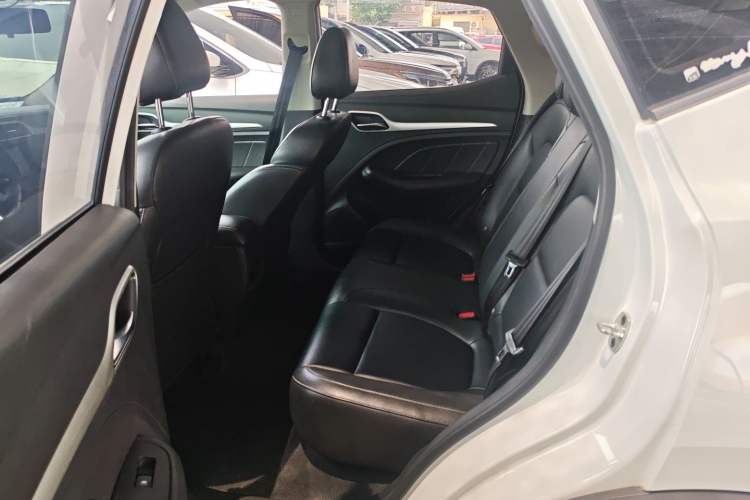 Used MG ZS 2018 1.5L Automatic Luxury Edition China V Standard Interior 3
