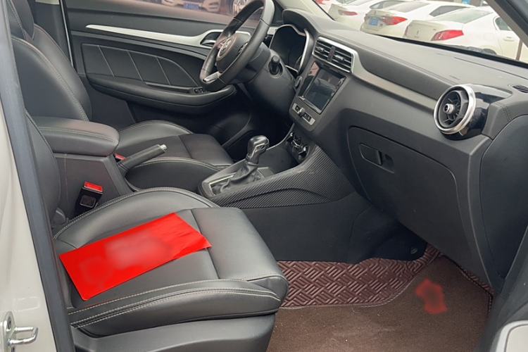 Used MG ZS 2018 1.5L Automatic Luxury Edition China V Standard Interior 4