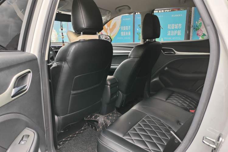 Used MG ZS 2018 1.5L Manual Comfort Edition China V Standard Interior 5