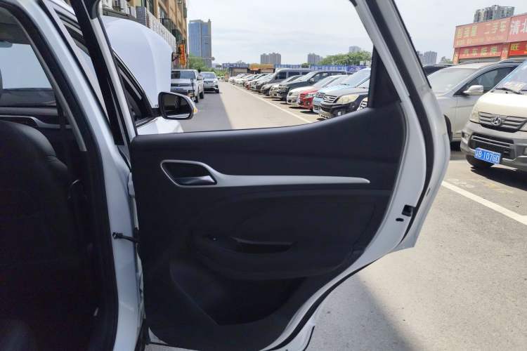 Used MG ZS 2018 1.5L Manual Comfort Edition China V Standard Interior 6