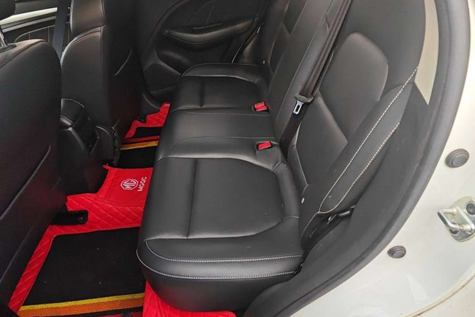 Used MG ZS 2018 1.5L Automatic Luxury Edition China V Standard Left Rear Seat