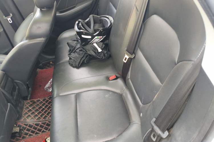 Used MG ZS 2018 1.5L Automatic Luxury Edition China V Standard Left Rear Seat