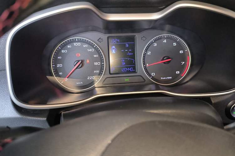 Used MG ZS 2018 16T Automatic Flagship Internet Edition China V Standard Odometer Close Up
