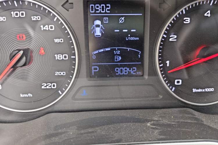 Used MG ZS 2018 1.5L Automatic Luxury Edition China V Standard Odometer Close Up