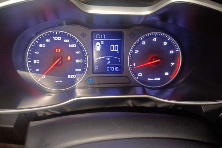 Used MG ZS 2018 1.5L Automatic Luxury Edition China V Standard Odometer Close Up