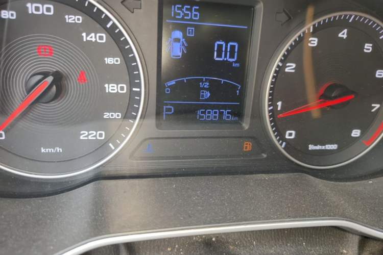 Used MG ZS 2018 1.5L Automatic Luxury Edition China V Standard Odometer Close Up