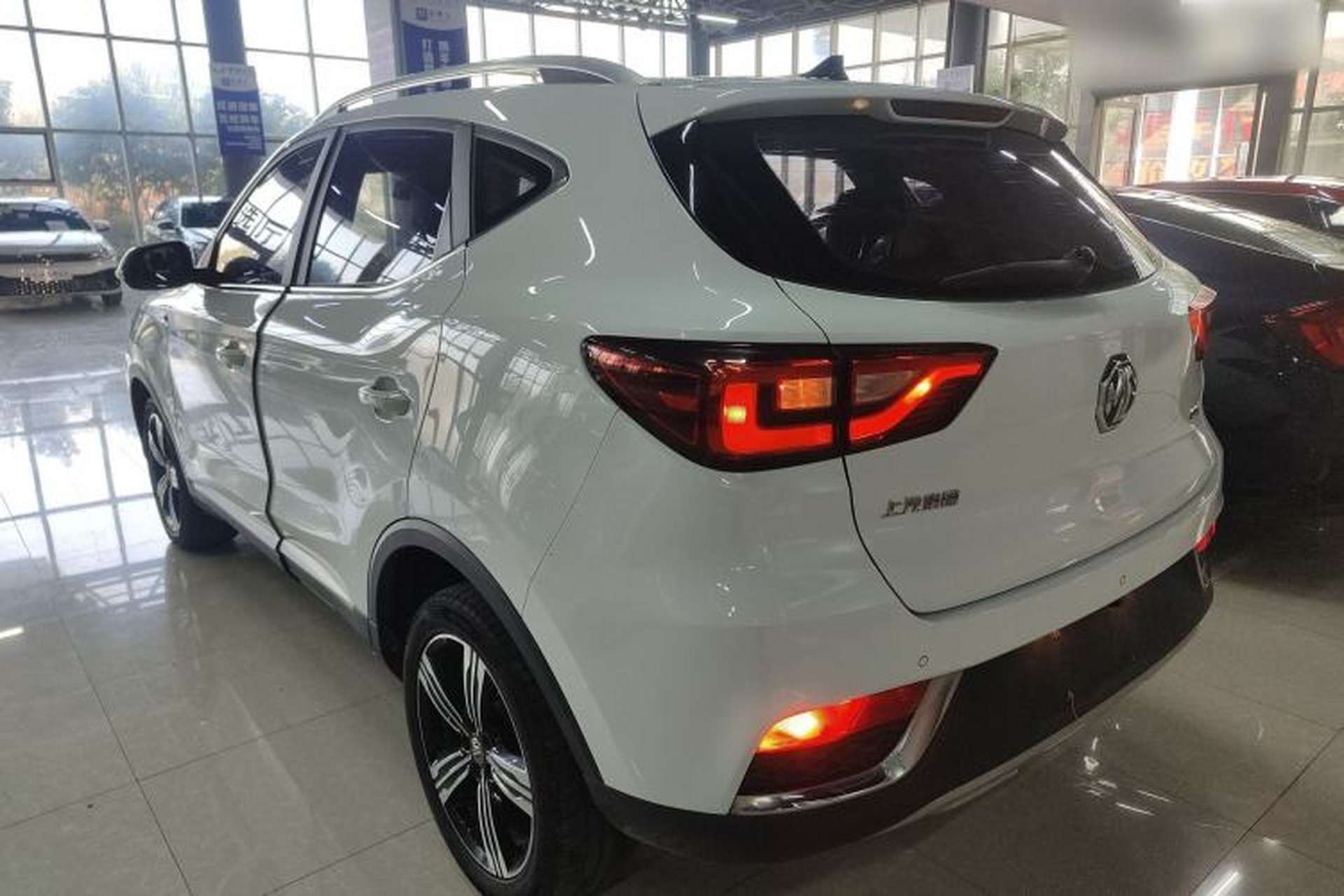 Used MG ZS 2018 1.5L Automatic Luxury Edition China V Standard Rear Left 45 Deg