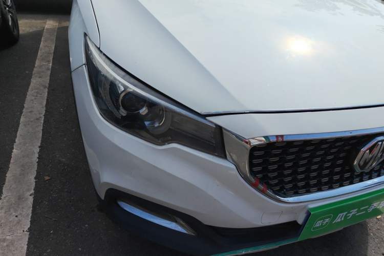 Used MG ZS 2018 1.5L Automatic Luxury Edition China V Standard Right Front Headlight