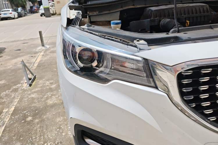 Used MG ZS 2018 1.5L Manual Comfort Edition China V Standard Right Front Headlight