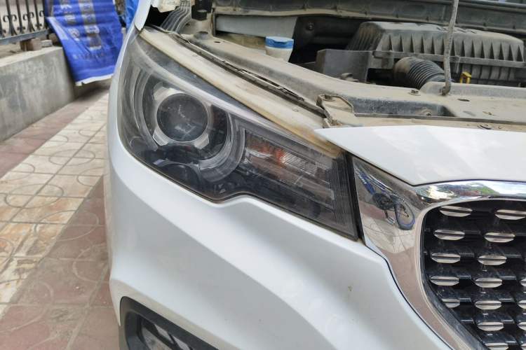 Used MG ZS 2018 1.5L Manual Comfort Edition China V Standard Right Front Headlight