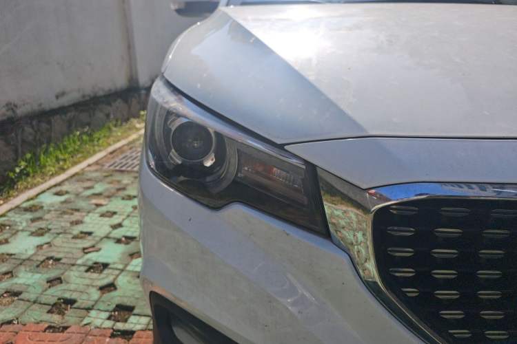 Used MG ZS 2018 1.5L Manual Luxury Version China V Standard Right Front Headlight