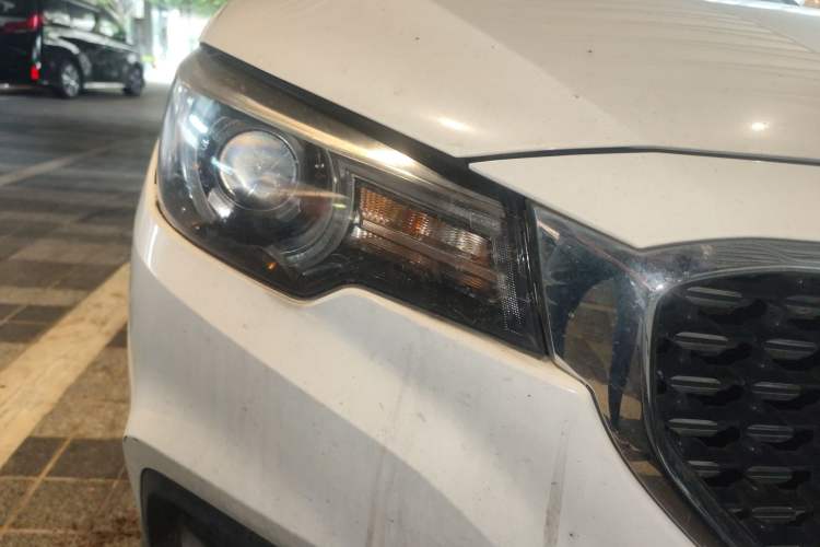 Used MG ZS 2018 1.5L Manual Comfort Edition China V Standard Right Front Headlight