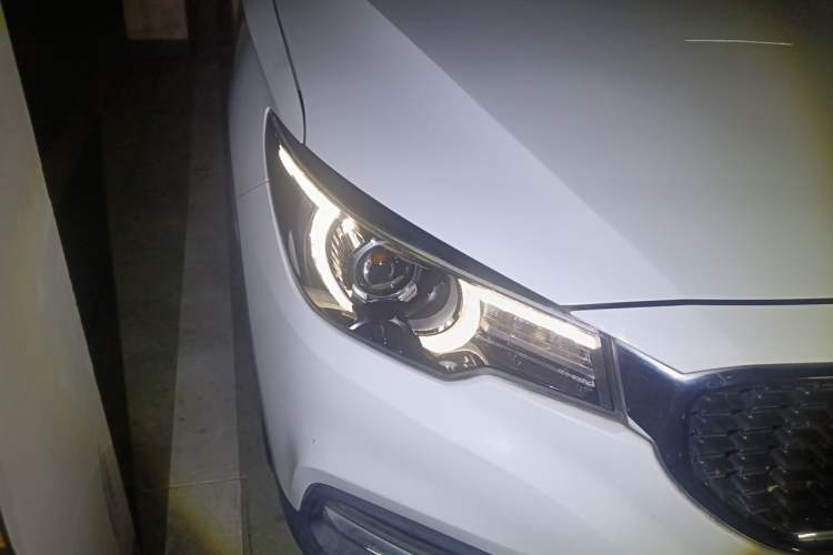 Used MG ZS 2018 1.5L Automatic Luxury Edition China V Standard Right Front Headlight