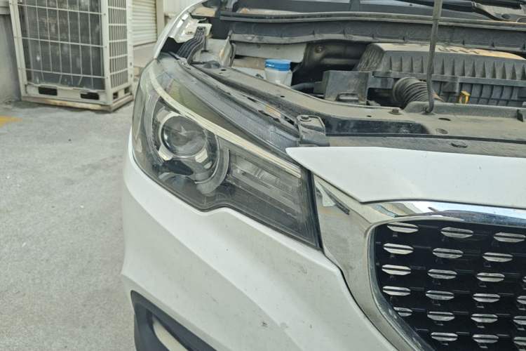 Used MG ZS 2018 1.5L Manual Fashion Edition China V-standard Right Front Headlight