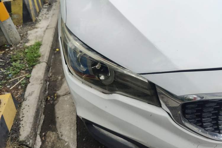 Used MG ZS 2018 1.5L Automatic Luxury Edition China V Standard Right Front Headlight