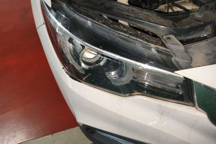 Used MG ZS 2018 1.5L Automatic Luxury Edition China V Standard Right Front Headlight