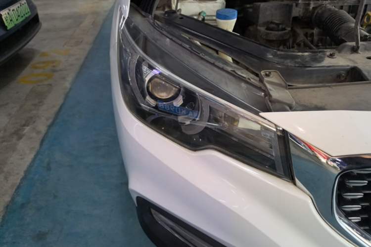 Used MG ZS 2018 1.5L Automatic Luxury Edition China V Standard Right Front Headlight